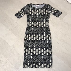 LulaRoe Dress Sz XXS Black Cream Julia Midi 00-0